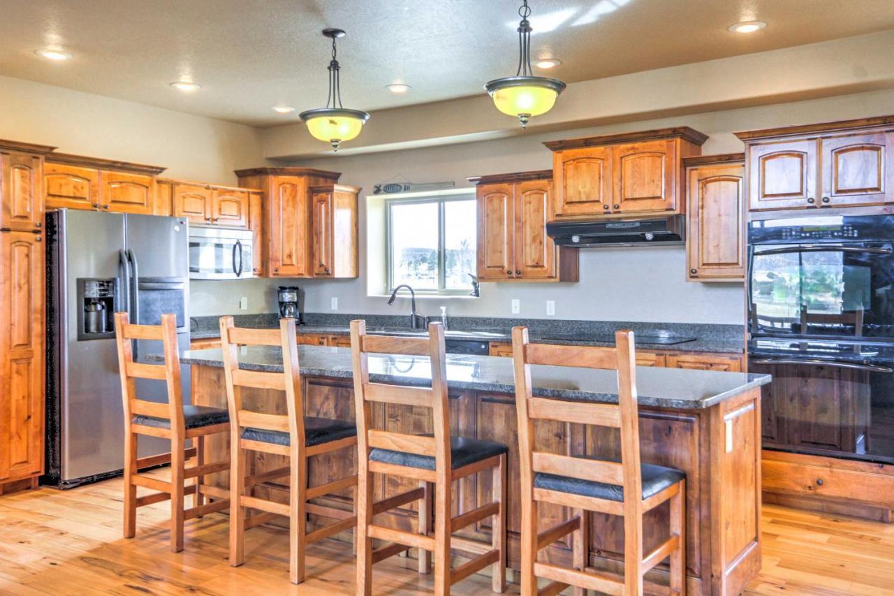 Rustic Bryce Canyon Home With Deck On Sevier River! Hatch Exteriör bild